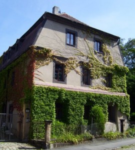 weiter zum Haus Strehlen - Dohnaer Straße weiter zum Haus Strehlen - Dohnaer Straße